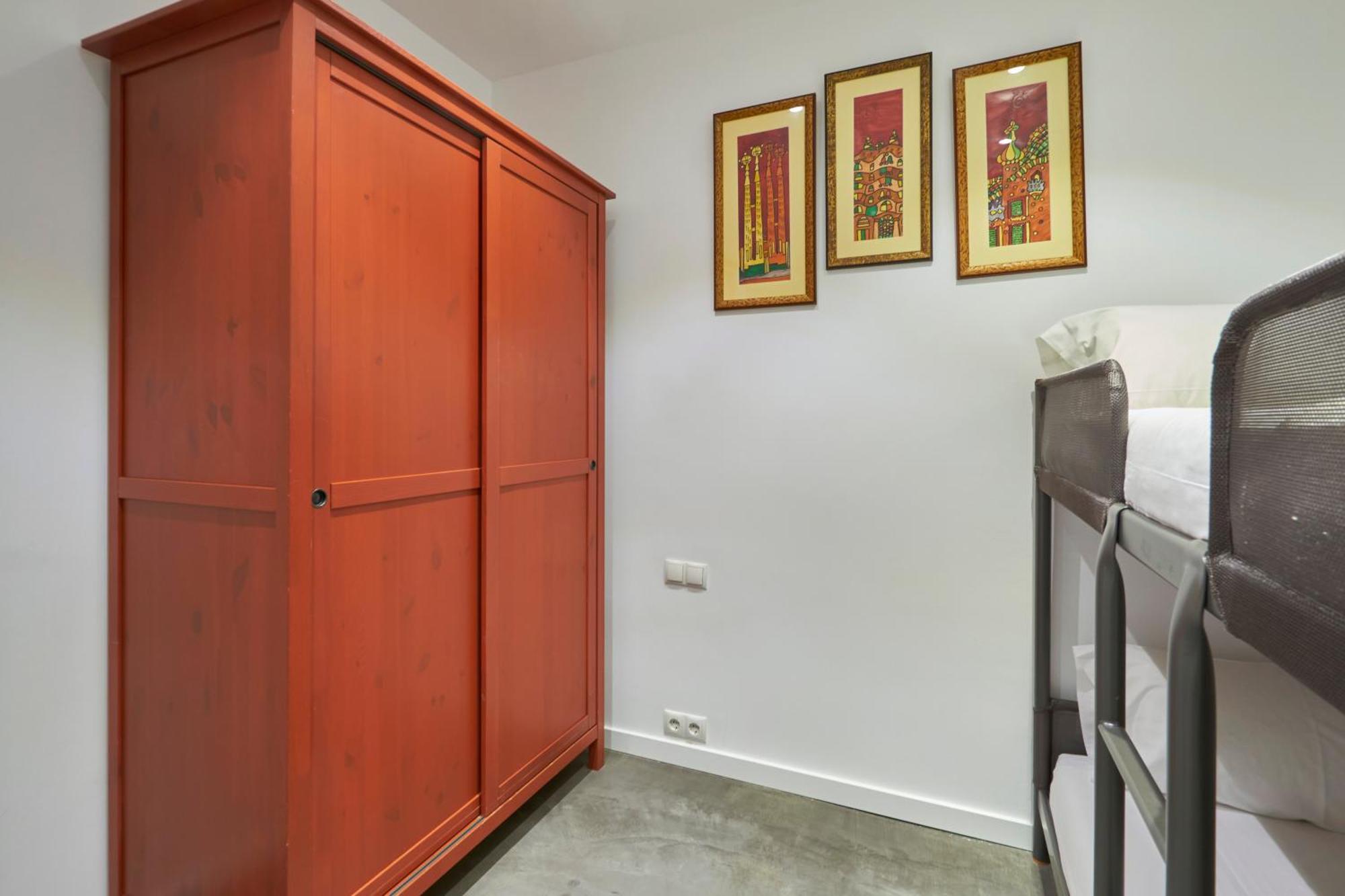 64 Apartment In A Typical Barcelona'S Old Building Eksteriør bilde