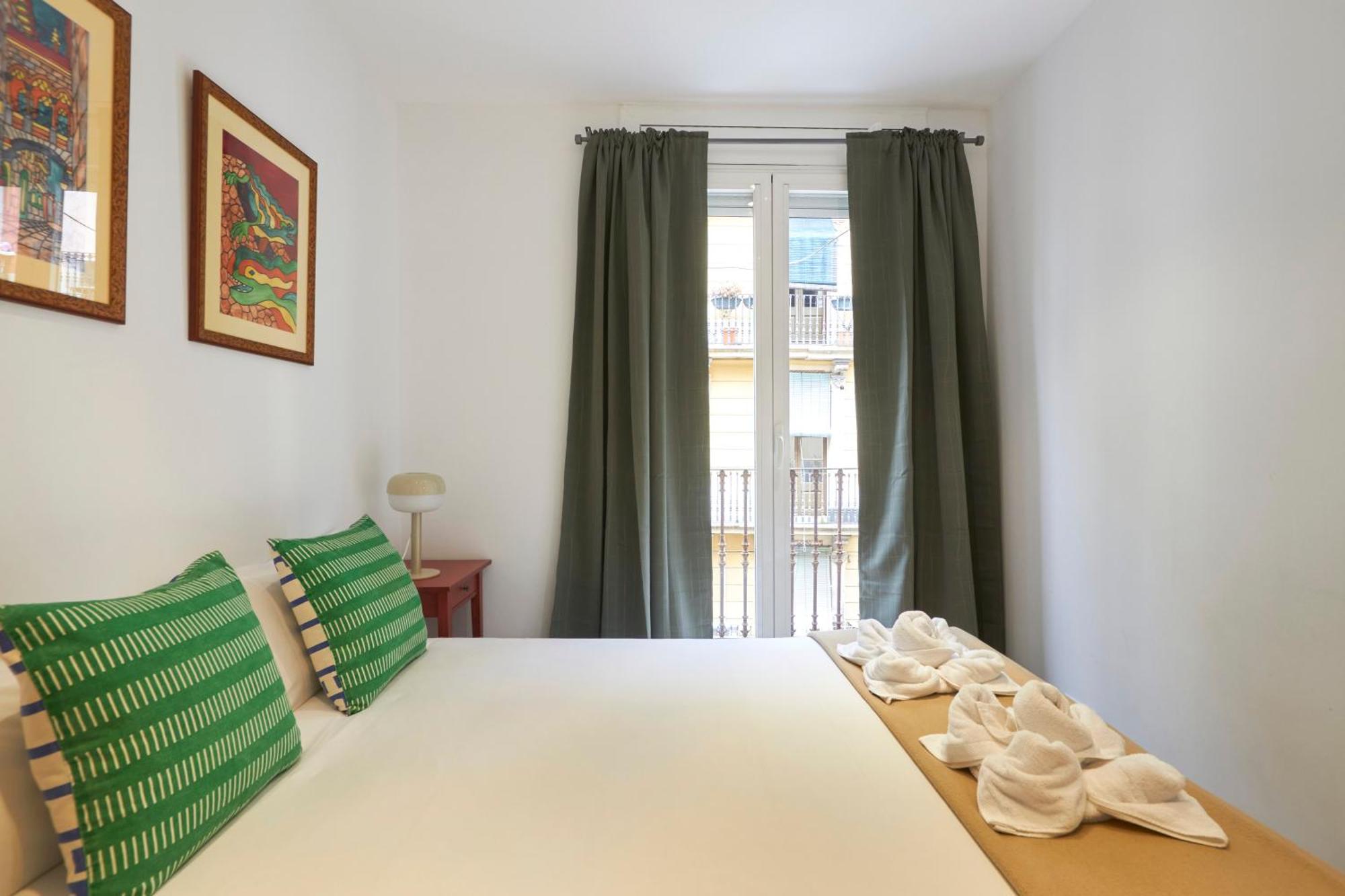 64 Apartment In A Typical Barcelona'S Old Building Eksteriør bilde